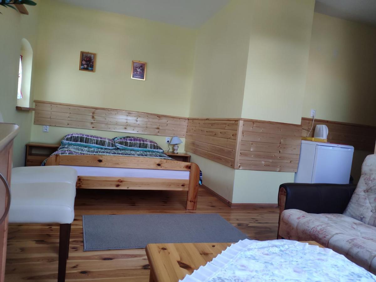 Apartamenty Wakacyjne Nad Jeziorem Juksty ムロンゴヴォ エクステリア 写真
